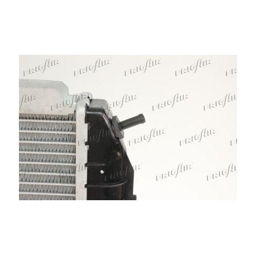 K&uuml;hler Motork&uuml;hlung Frigair 0204.2030 f&uuml;r Scania Alfarome/fiat/lanci