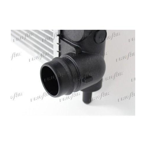 K&uuml;hler Motork&uuml;hlung Frigair 0133.3049 f&uuml;r Hyundai