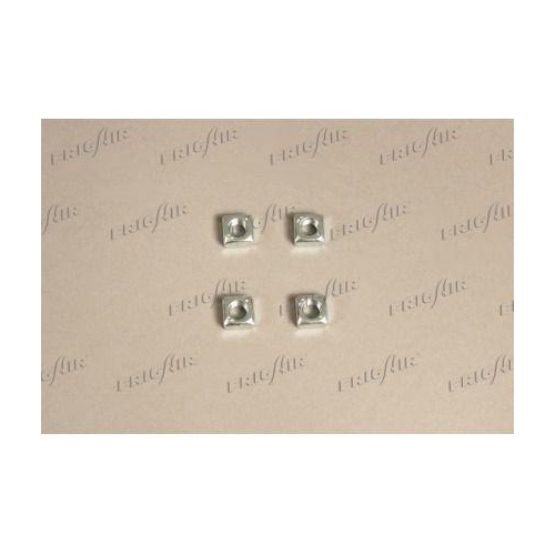 K&uuml;hler Motork&uuml;hlung Frigair 0220.3001 f&uuml;r Isuzu