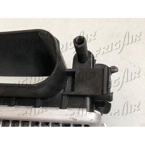 K&uuml;hler Motork&uuml;hlung Frigair 0106.3098 f&uuml;r Mercedes Benz Mercedes Benz